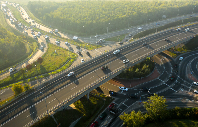 106 stanic CrossWIM v Maďarsku