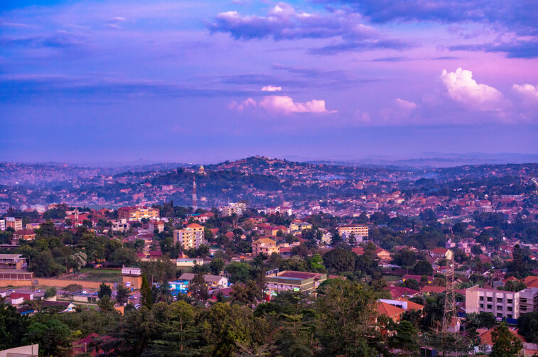 CrossPark systém pro univerzitu Makerere