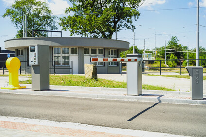 Barrier parking system with TAP-IN technology